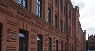 To nie jest wasza wojna. Tu chodzi o ludzi. - Mieszkańcy komentują zamieszanie z budynkiem koszar  