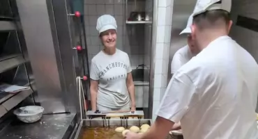 Pączkowy alarm u Białczaka!