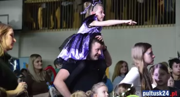 Dzieci na balu, dorośli w bazie DKMS  - „Zimowy Karnawałowy Zawrót Głowy” i pomoc Wojtkowi