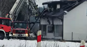 25 zastępów gasiło wielki pożar w Dzierżeninie. Oficjalne informacje z pułtuskiej Straży Pożarnej