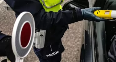 Chmielewo i Kleszewo: Plaga pijanych kierowców - jeden zasnął na światłach, drugi złamał sądowy zakaz