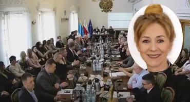 Kolejna rezygnacja - tym razem radna Małgorzata Dąbrowska