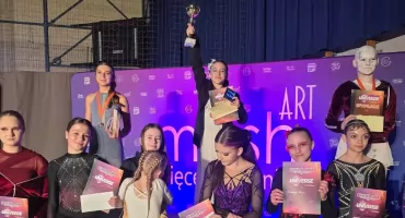 Sukces zawodniczek Klubu Sportowego Semiramida na ART AERIAL UNIVERSE DANCE CUP