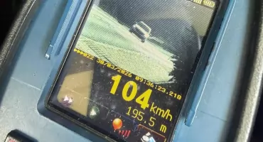 Rajd przez Gromin zakończony na poboczu. 39-latka straciła prawo jazdy