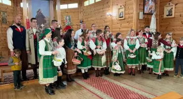 Kurpiowskie święcenie pokarmów w Sadykrzu