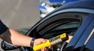 Świąteczny rajd BMW przerwany przez policję. Kierowca miał blisko 2 promile