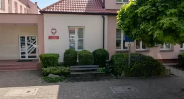 Wyrok Sądu w Ostrołęce: Grzywna i odszkodowanie za zabór 30 banerów wyborczych Rafała Trzaskowskiego