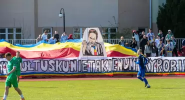 Sobotni mecz Nadnarwianki oglądał Stanisław Anioł