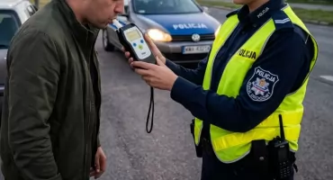 Akcja „Trzeźwość” na drogach. Policja apeluje: Nie ryzykuj życia!