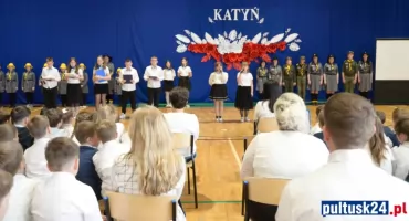  Żywa pamięć o bohaterach. Uroczystość „Katyń… Ocalić od zapomnienia”