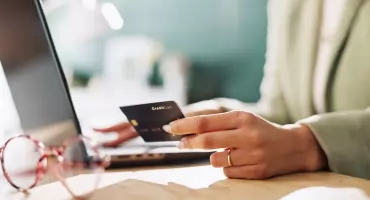 Osiem najczęstszych pułapek podczas zakupów online. Łatwo w nie wpaść