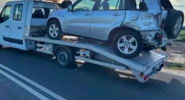 Pierwszy wypadek na nowo otwartej obwodnicy Pułtuska. Zderzenie osobówki z ciężarówką