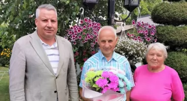 Wyjątkowy jubileusz 80. urodzin Pana Stanisława – wójt kontynuuje miłą tradycję 
