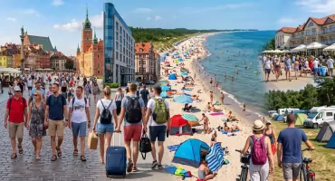 GUS ujawnia wakacyjne wybory turystów. Województwo mazowieckie przyciągnęło najwięcej turystów, a najwięcej noclegów spędziliśmy na wybrzeżu