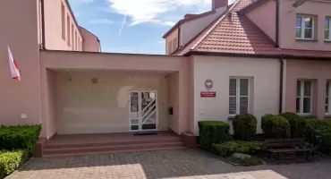 Sąd Okręgowy w Ostrołęce wydał wyrok w sprawie napaści na tle rasowym. Oskarżony skazany za atak na 11-latka