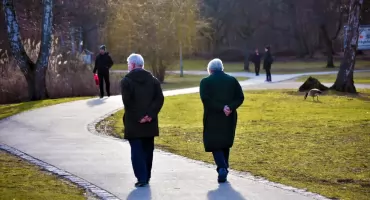 Najwięcej stulatków mieszka na Mazowszu. Ponad 700 seniorów pobiera świadczenie honorowe, w tym 54 z płockiego oddziału ZUS