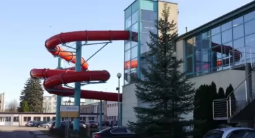 Po męskim węźle sanitarnym nadszedł czas na damski – miasto kontynuuje remont pułtuskiego basenu 