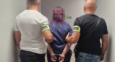 Na polu odnaleziono zwłoki kobiety. Zbrodnia na terenie powiatu przysuskiego