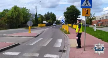 Spadek liczby wypadków, rygorystyczne kontrole autokarów i audyt przed szkołami. Bezpieczniejsze wakacje na Mazowszu