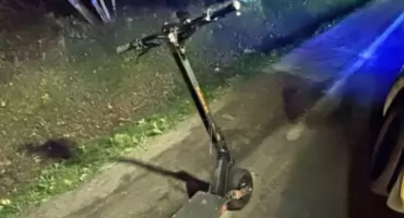 Ku przestrodze: 14-latka jadąca na hulajnodze uderzyła głową o asfalt. Dziewczynka nie miała kasku