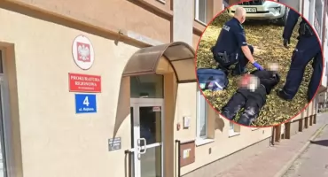 19-letni nożownik z Ostrołęki Jakub Z. usłyszał 9 zarzutów, w tym usiłowania zabójstwa wielu osób