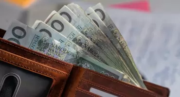 Renta rodzinna. Studenci muszą potwierdzić dalszą naukę