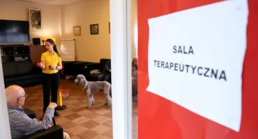 Ile kosztuje pobyt seniora w DPS? Nawet 30 tys. złotych